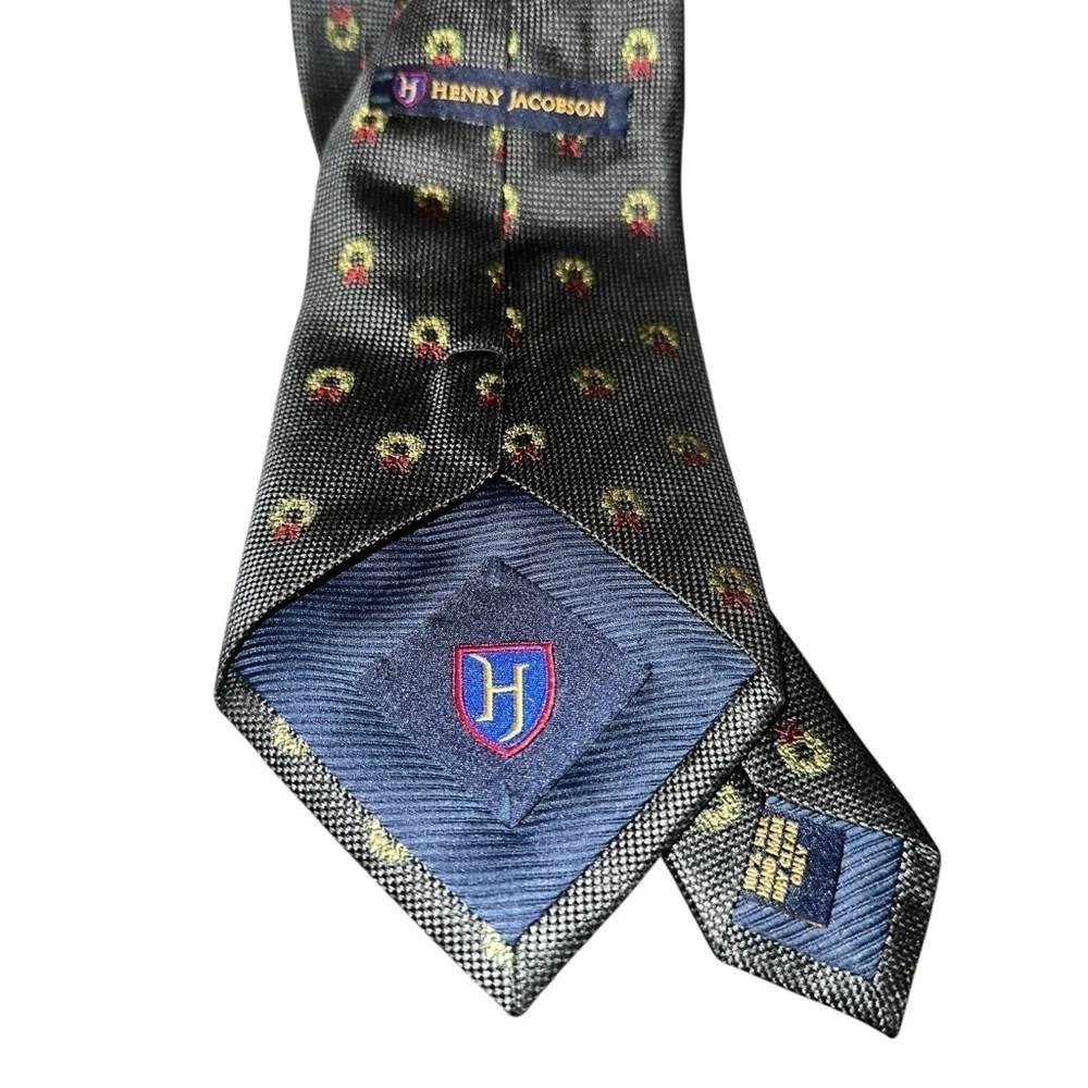 Henry Jacobson 100% Silk Holiday Tie – Wreath Pattern, Handmade